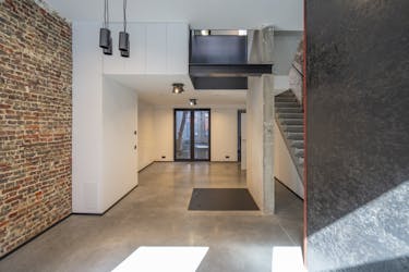 Woning met handelsruimte te huur in het centrum Kortrijk