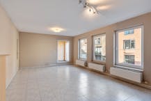 Op te frissen appartement met 2 slaapkamers in Hasselt
