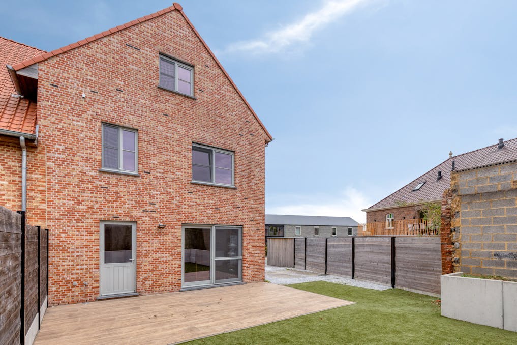 Recente halfopen woning te koop in Rozebeke (Zwalm)