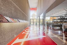 Magazijn ( 788 m²) met bureel (400 m²) te huur in Oostkamp