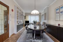 Ruime woning met enorm veel potentieel te koop in Merksem!