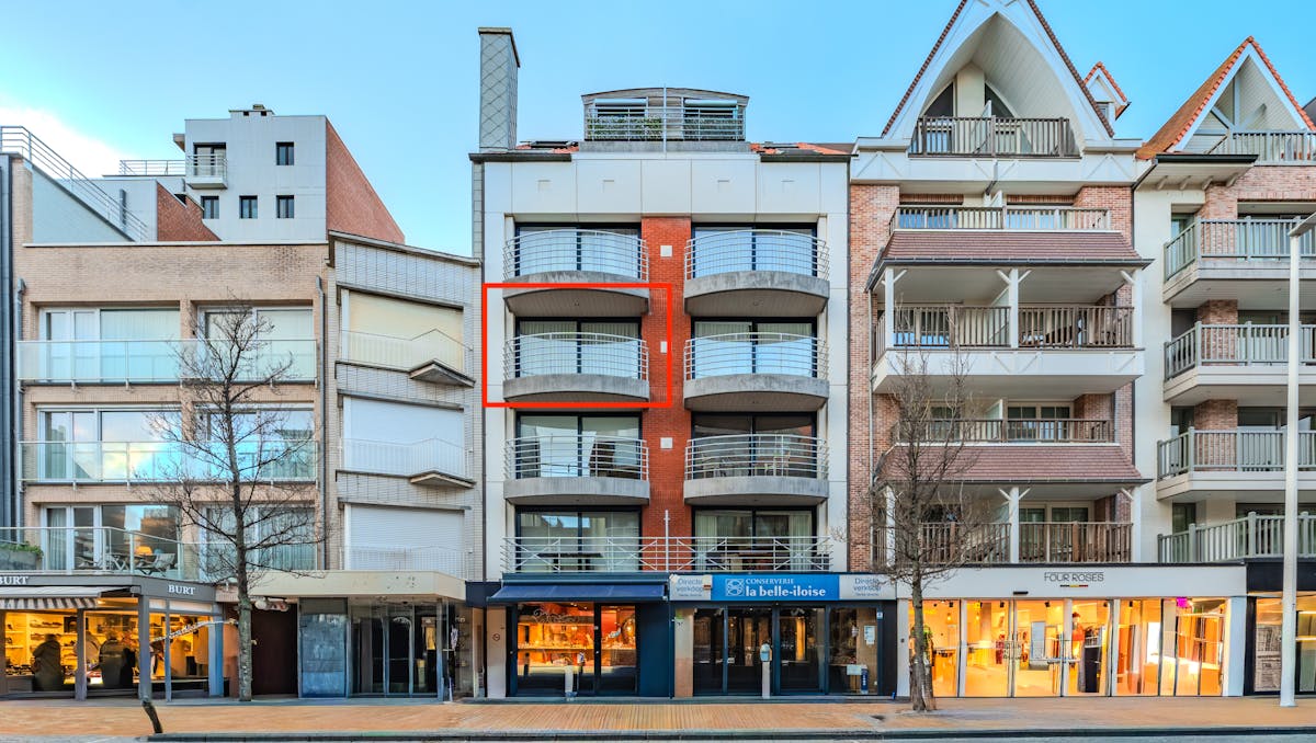 Zongericht appartement met twee slaapkamers en terras