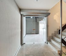 Ruime kantoorruimte / showroom te huur