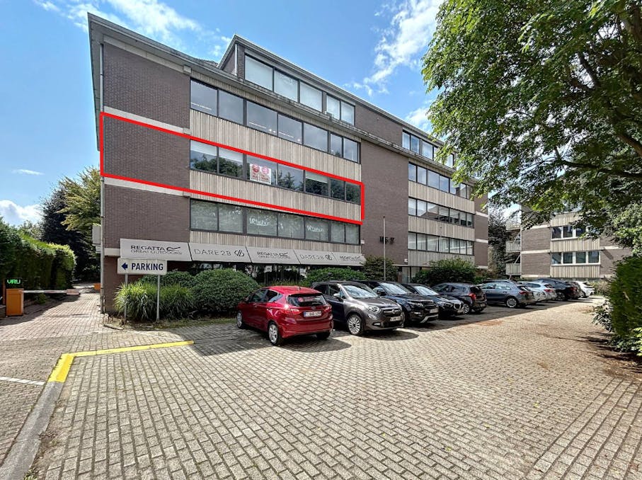 Ruime kantoorruimte / showroom te huur