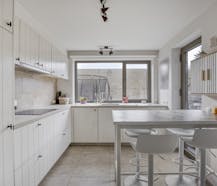 Lichtrijke gezinswoning met 4 slaapkamers te koop in Lauwe!