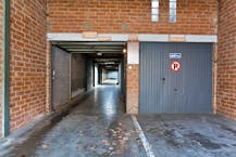 Handelshuis met garagecomplex te koop in Roeselare