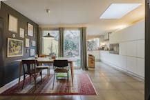 Klassieke burgerwoning aan de Gentse waterkant 