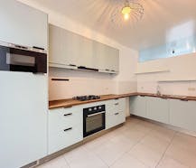 Woning met twee slaapkamers te huur in Sint-Amandsberg