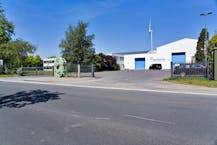 Magazijn (600 m²) te huur langs de R4 te Gent