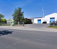 Magazijn (600 m²) te huur langs de R4 te Gent