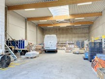 KMO-unit / bedrijfsruime in Stabroek - 363m² & 4 parkings 