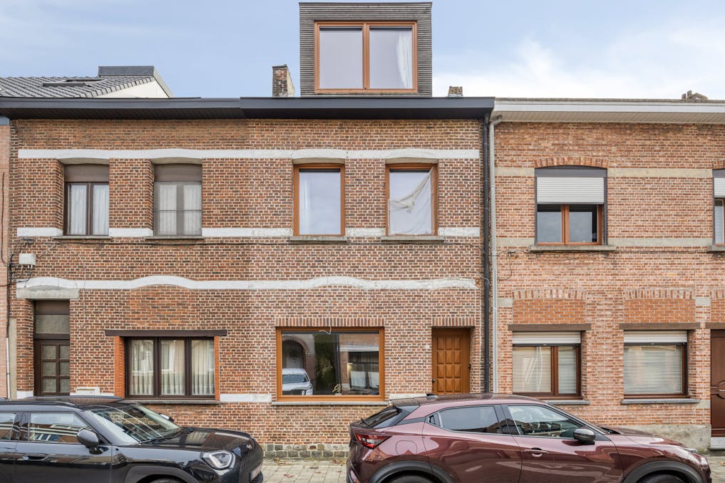 Instapklaar huis met 3 slaapkamers in Edegem