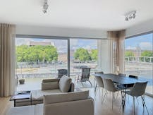 Tour & Taxis - Bemeubeld 2 slaapkamer appartement aan kanaal