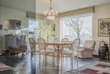 Villa met stallingen te koop op een ruim perceel van 10.026m²