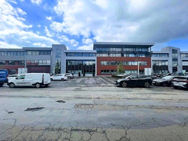 Kantoor (621 m²) te huur in Sint-Denijs-Westrem