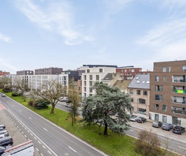 Instapklaar duplexappartement met ruime terrassen te Gent