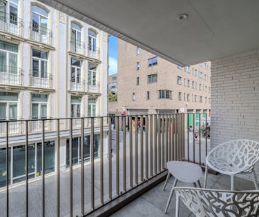 Prachtig recent 1-slaapkamer appartement met terras