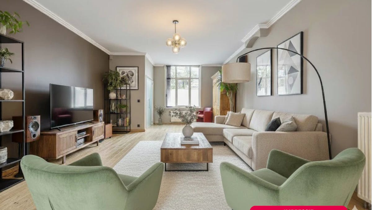 Instapklaar huis met 5 slaapkamers in Assebroek