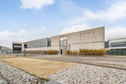 Bedrijfsgebouw te koop Genk