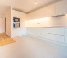 Tour & Taxis Park Lane Scarlet 1.1