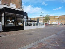 Gekend horecapand op hoekligging aan de Kaai in Nieuwpoort