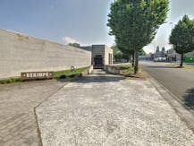 Loods van ca. 675 m² met laadkade en 3 poorten in Dadizele