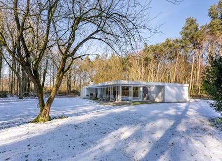 Magnifieke gelijkvloerse villa te Hertsberge.