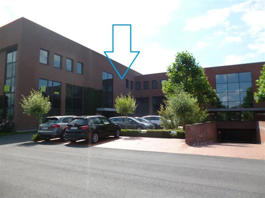 Kantoor van ca. 307 m² in het Clintonpark in Roeselare