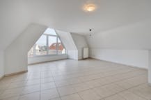 Lichtrijk en ruim duplex appartement te koop in Knokke