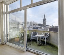 Zeer ruim appartement met 3 slaapkamers te koop in Brugge