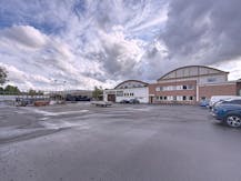 Magazijn (ca. 1920 m²) met optioneel kantoor te huur Evergem