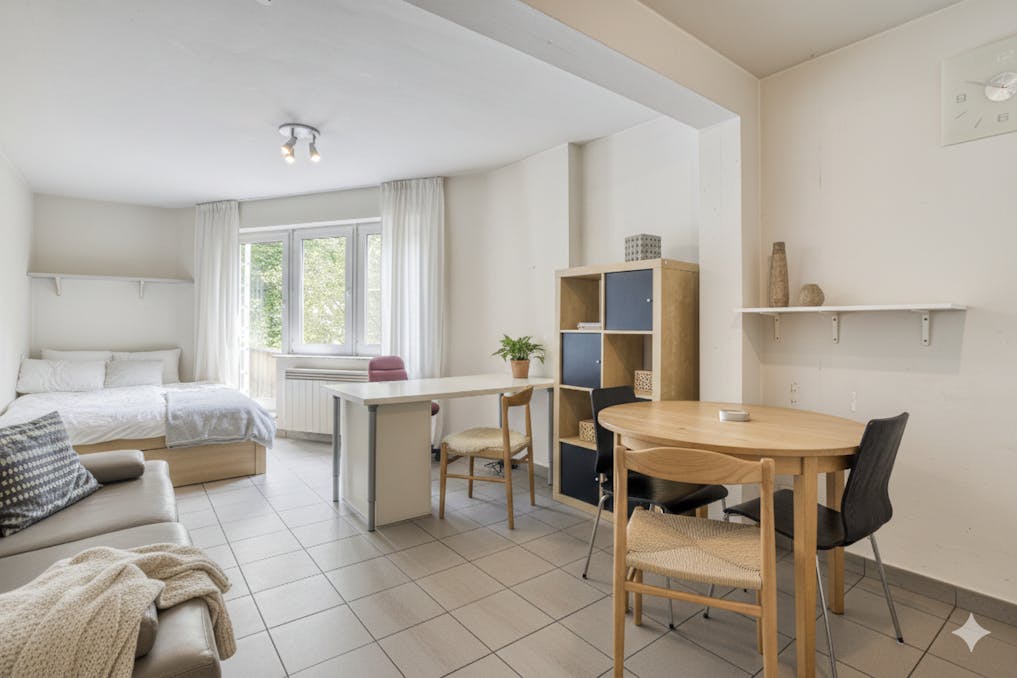 Studio te huur met zalig terras in de Diskmuidestraat, Gent