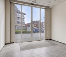 Ruime feestzaal te koop in Ieper