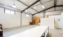 Multifunctioneel handelspand te huur in Opoeteren