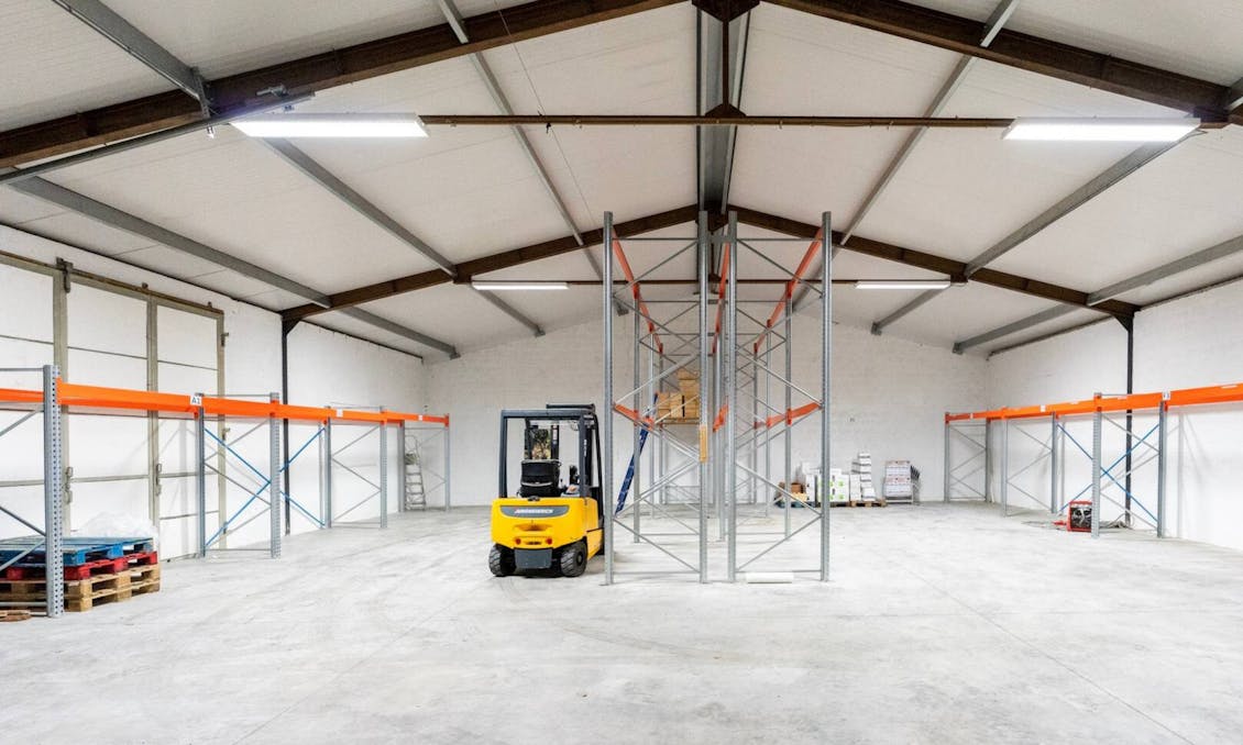 Multifunctioneel handelspand te huur in Opoeteren