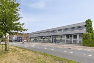Veelzijdig pand te koop op zichtlocatie in Roeselare