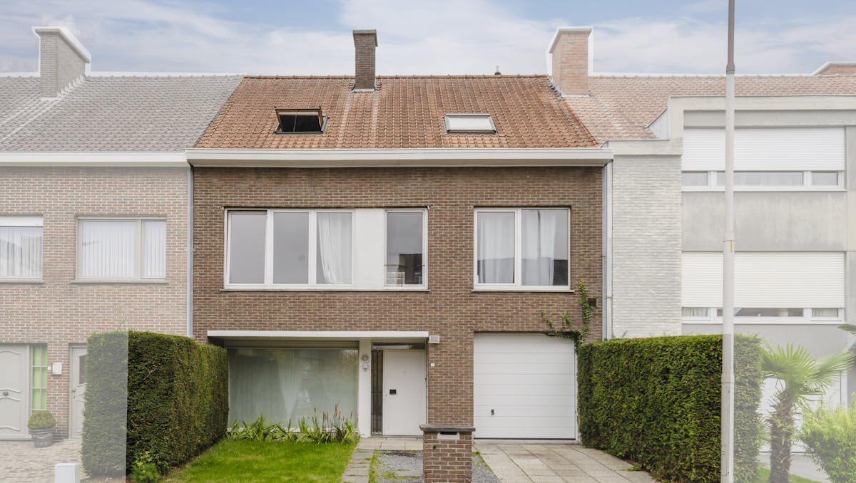 Ruime woning met 4 slaapkamers en tuin in Kortrijk!