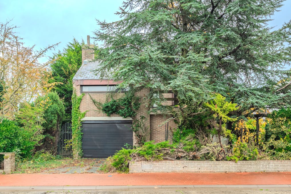 Te renoveren villa te Oostende