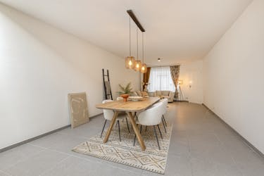 Instapklaar huis te koop in Wingene met 4 slaapkamers 