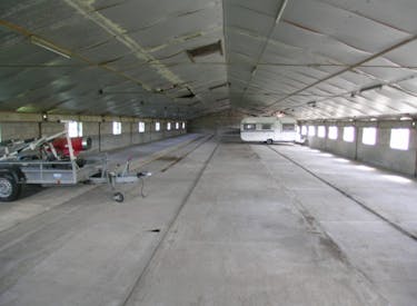 Opslagplaats (630 m²) te huur in Oostkamp