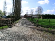 Opslagplaats (630 m²) te huur in Oostkamp