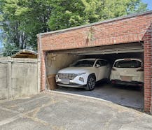 Ruime garagebox te huur op de Rietschoorvelden in Merksem !