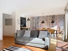 Dansaert - Spacious furnished apartment with parking for rent