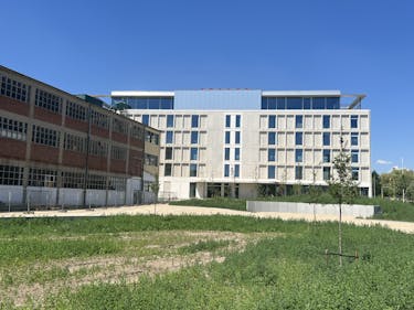 KANTOREN op UITSTEKENDE ZICHTLOCATIE vanaf 621m² tot 774m².