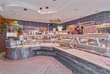 Winkel met woonst  te koop met atelier in Ruddervoorde