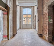 Handelsgelijkvloers/ kantoor in Peterseliestraat in Brugge