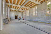 Handelsgelijkvloers/ kantoor in Peterseliestraat in Brugge