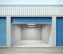 Dubbele garagebox te huur – €250/maand incl. btw – Wittemolenstraat 17 bus 22-23, 8200 Sint-Michiels