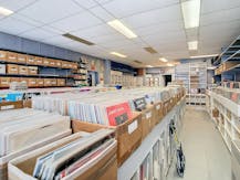 Te renoveren winkel of woning