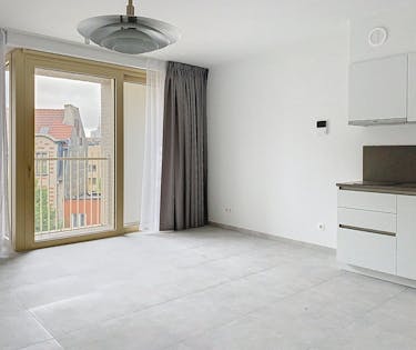 Tour & Taxis - Spacieux studio neuf à louer